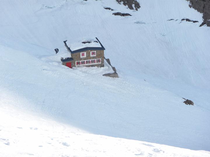 TourMars2009 065.jpg - Le refuge